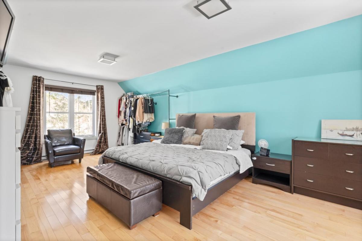 Chambre principale spacieuse