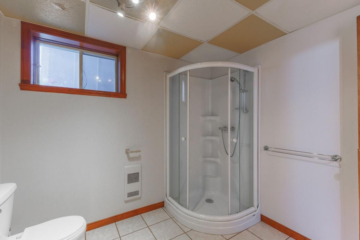 Salle de bain du sous-sol
