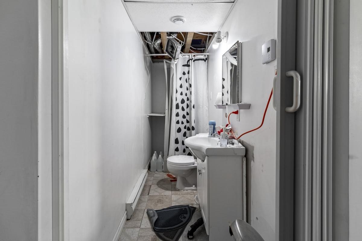 Autre vue de la salle de bain