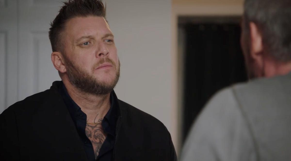 Mathieu Baron dans Indéfendable