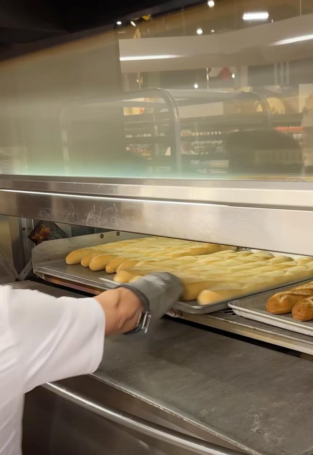 Pains en cuissons chez IGA