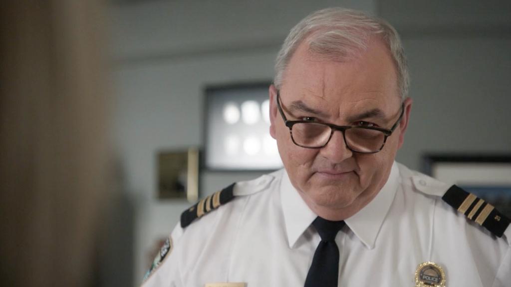 Gildor Roy dans son rôle du commandant Chiasson dans District 31