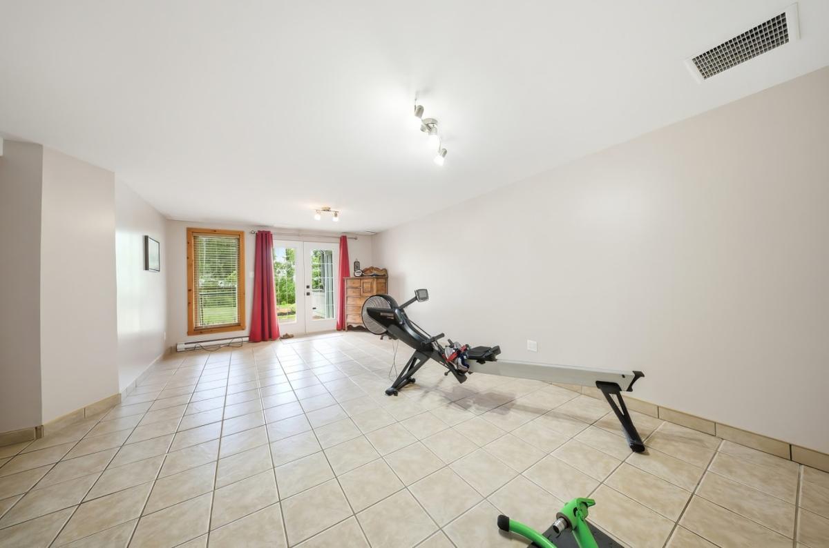 Salle familiale au sous-sol