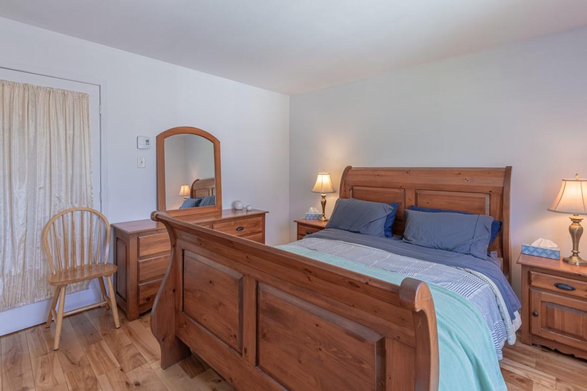 Autre angle de la chambre principale