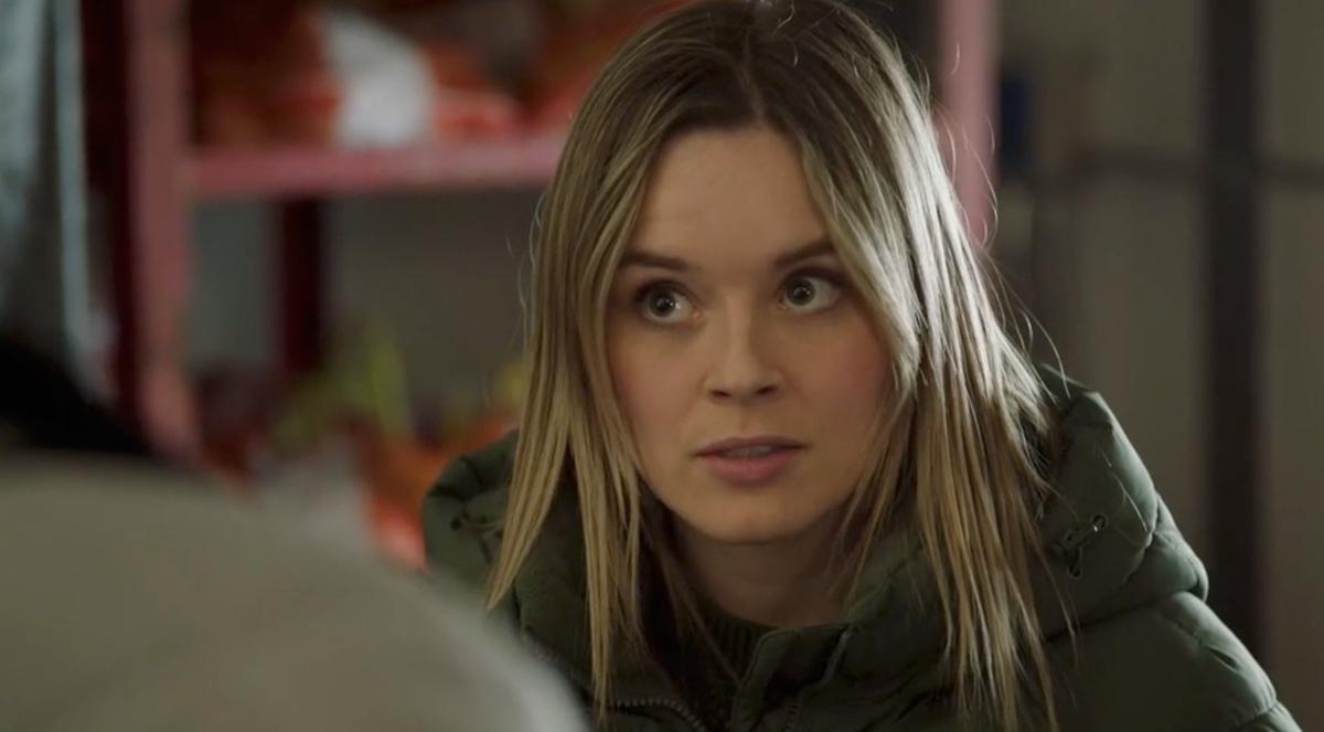 Camille Felton dans Antigang