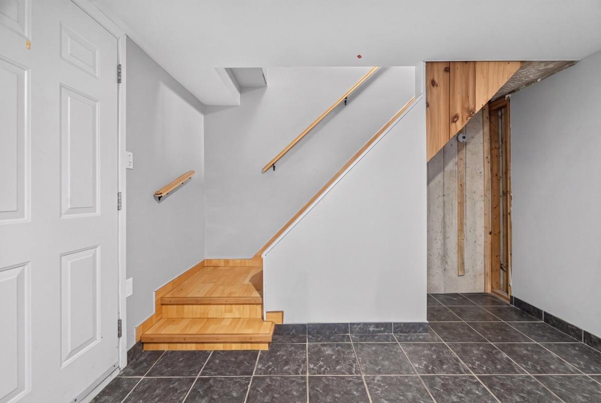 L'escalier vers le sous-sol