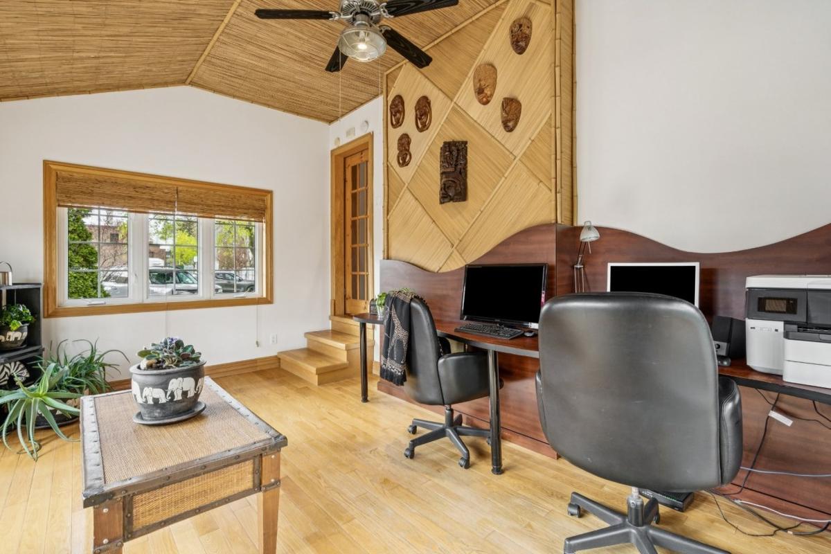 Autre angle du bureau