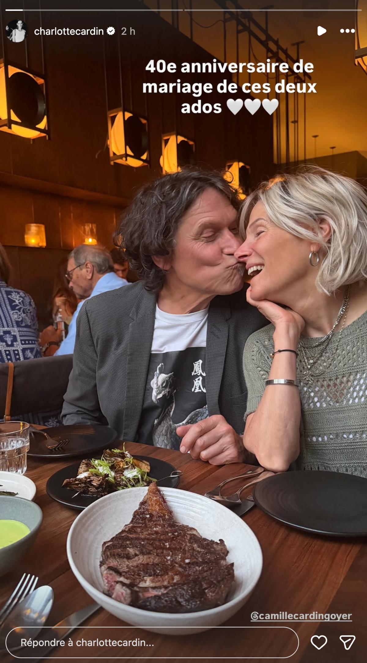 Charlotte Cardin souligne le 40e anniversaire de mariage de ses parents