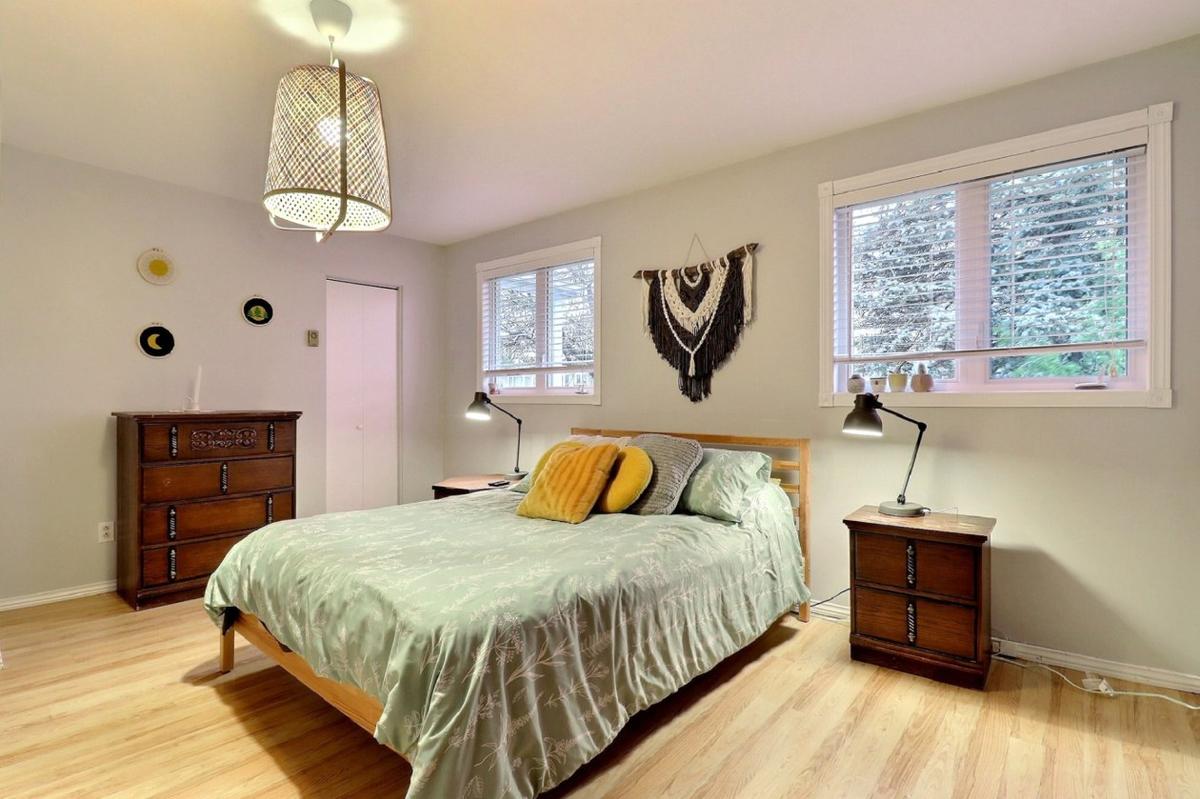 Autre vue de la chambre principale