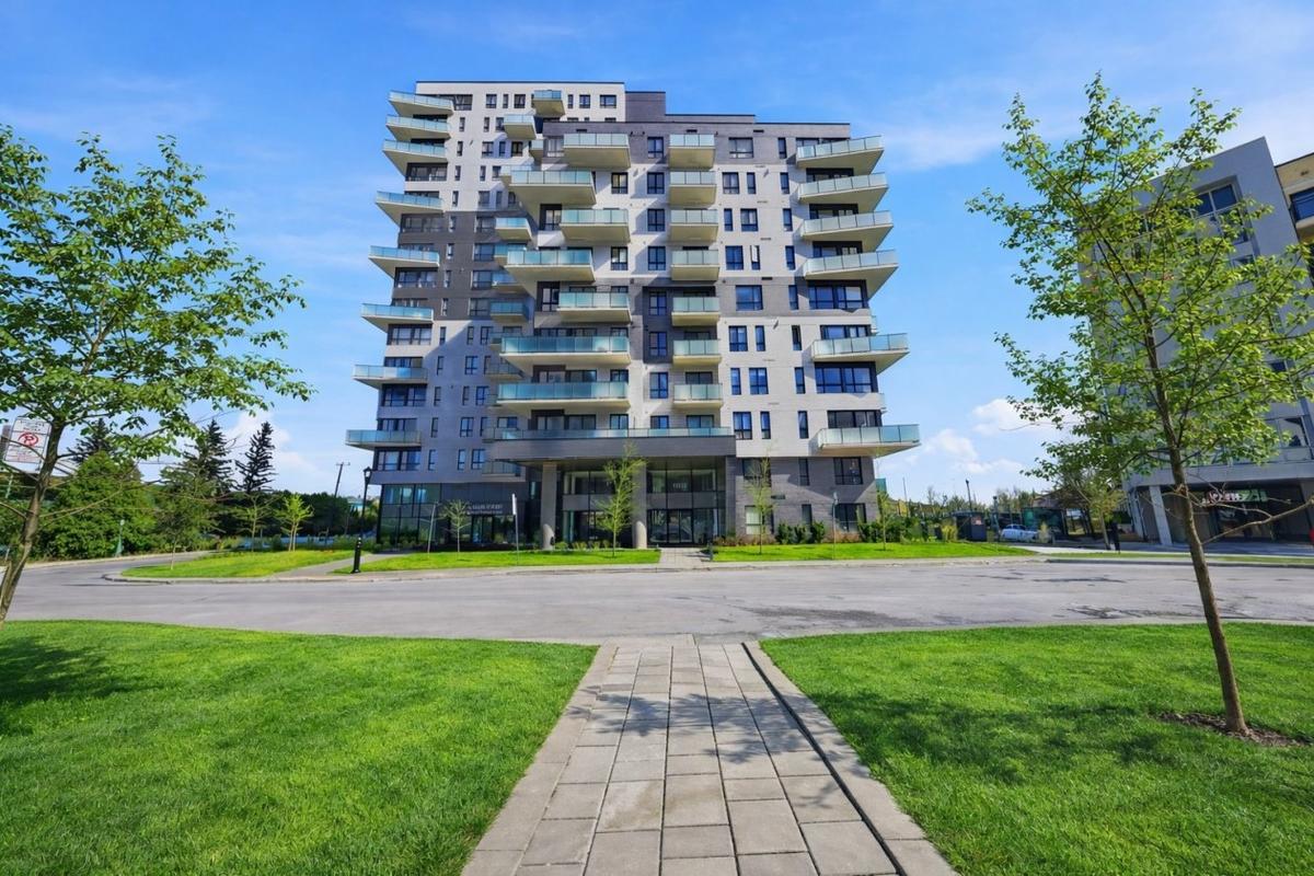 Façade moderne du complexe Areve 2