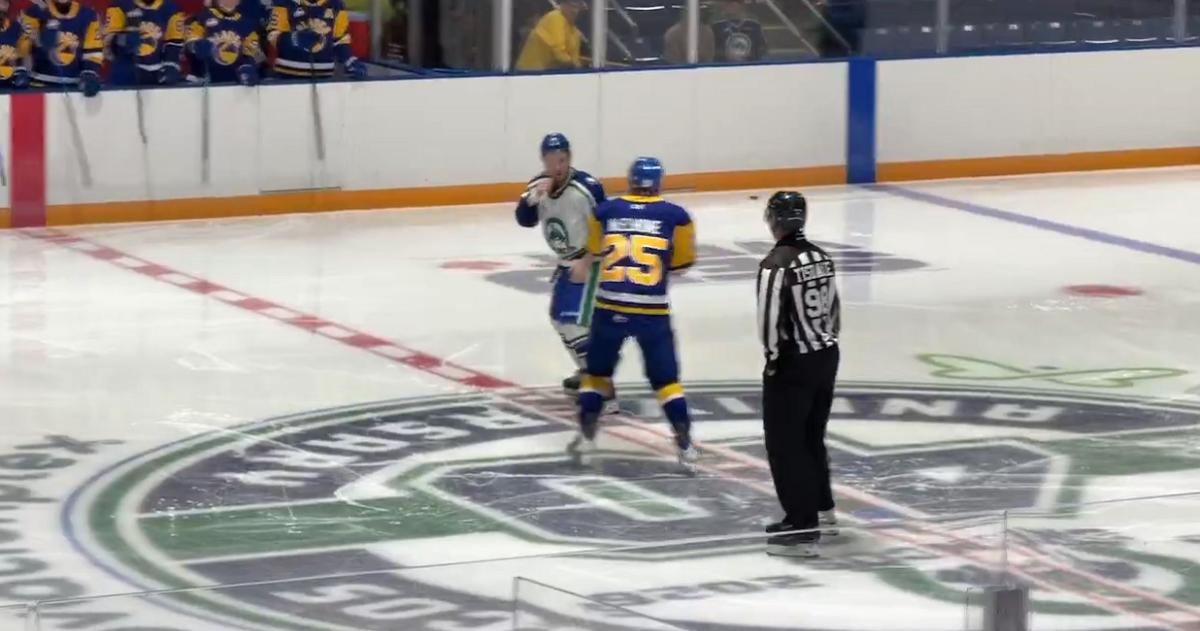 Jacob Beaulieu-vs-Triston Mitchell-McElhone-WHL