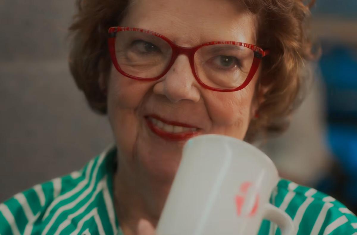 Carmen Sylvestre dans le nouveau vidéo clip de Matt Lang