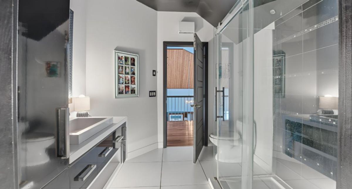 Annie Dufresne annonce qu'elle vient de vendre sa maison