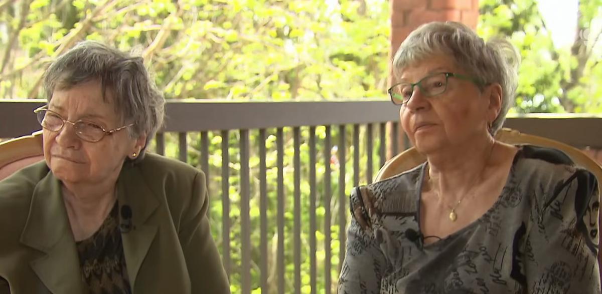 Céclile et Anette Dionne