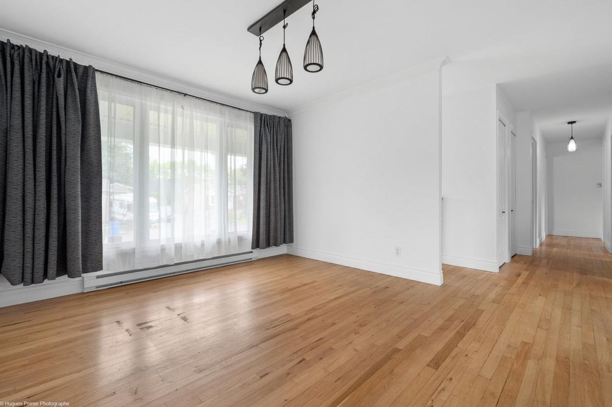 Autre perspective du salon