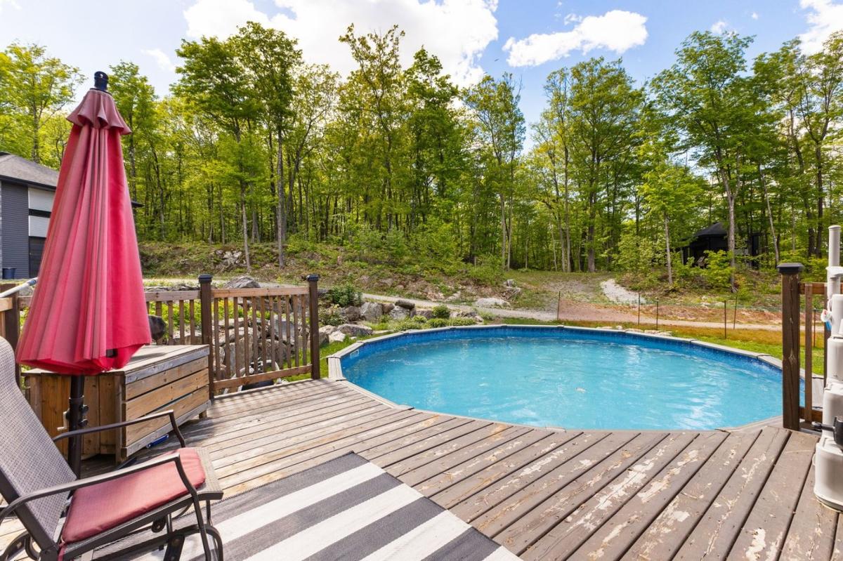 Piscine sur le domaine