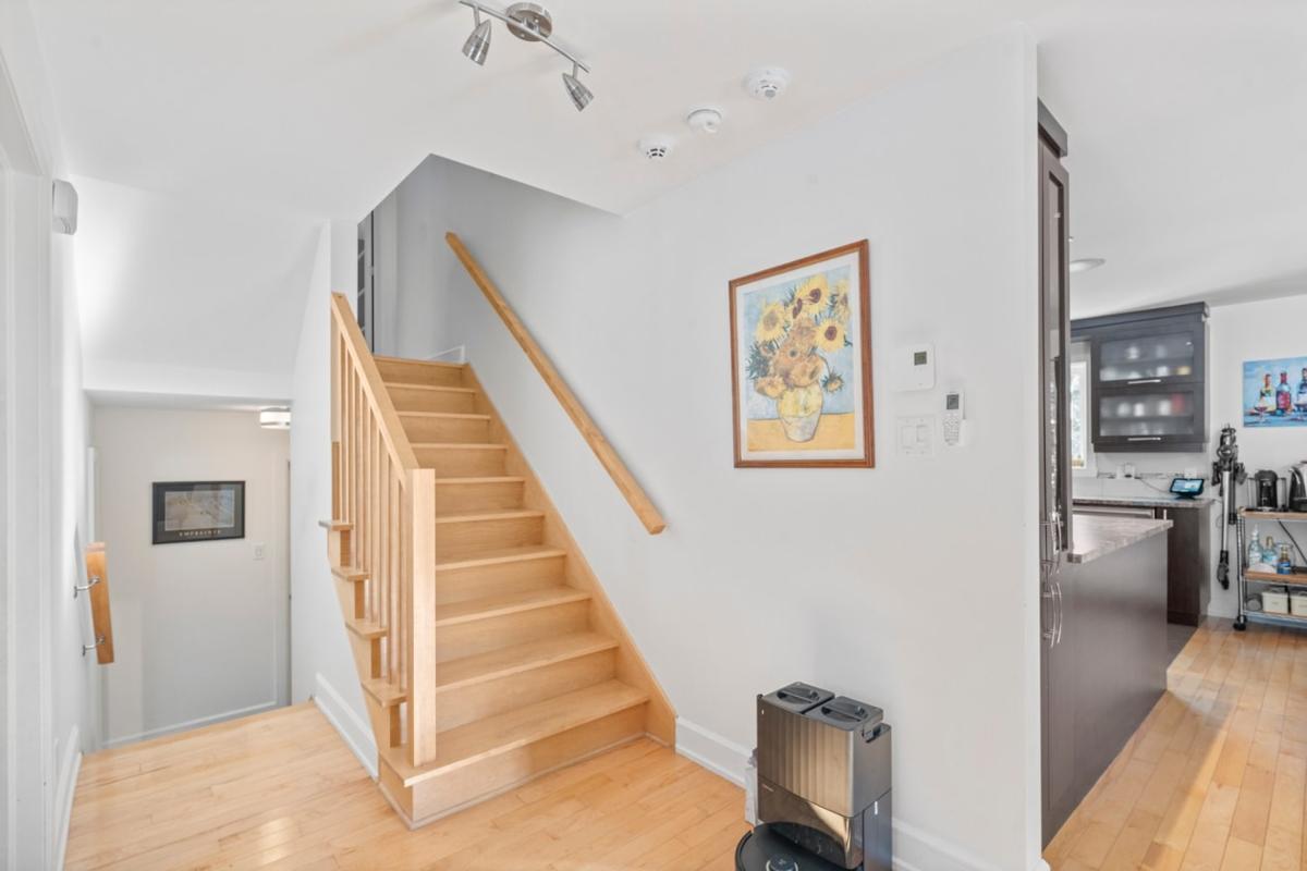Escalier vers le sous-sol