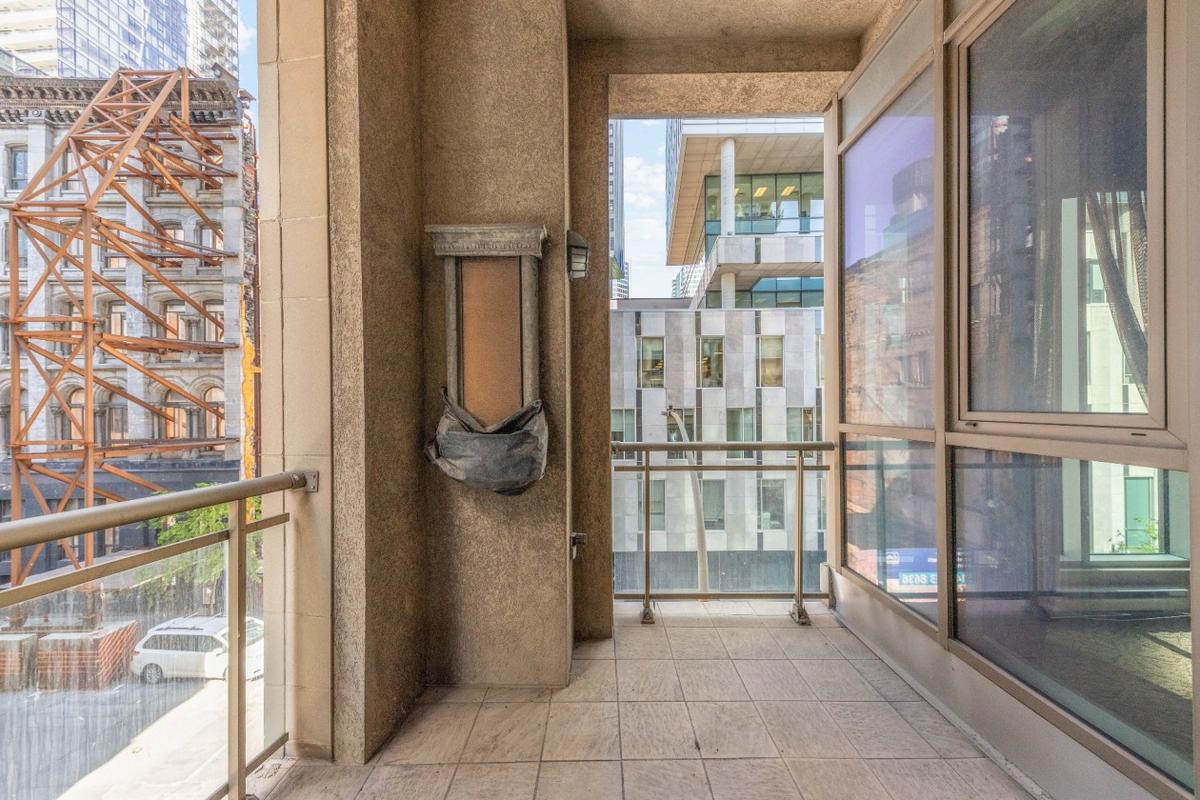 Balcon privé avec vue sur la ville