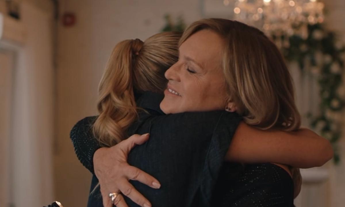 Julie Ringuette et Sophie Prégent dans Alertes 