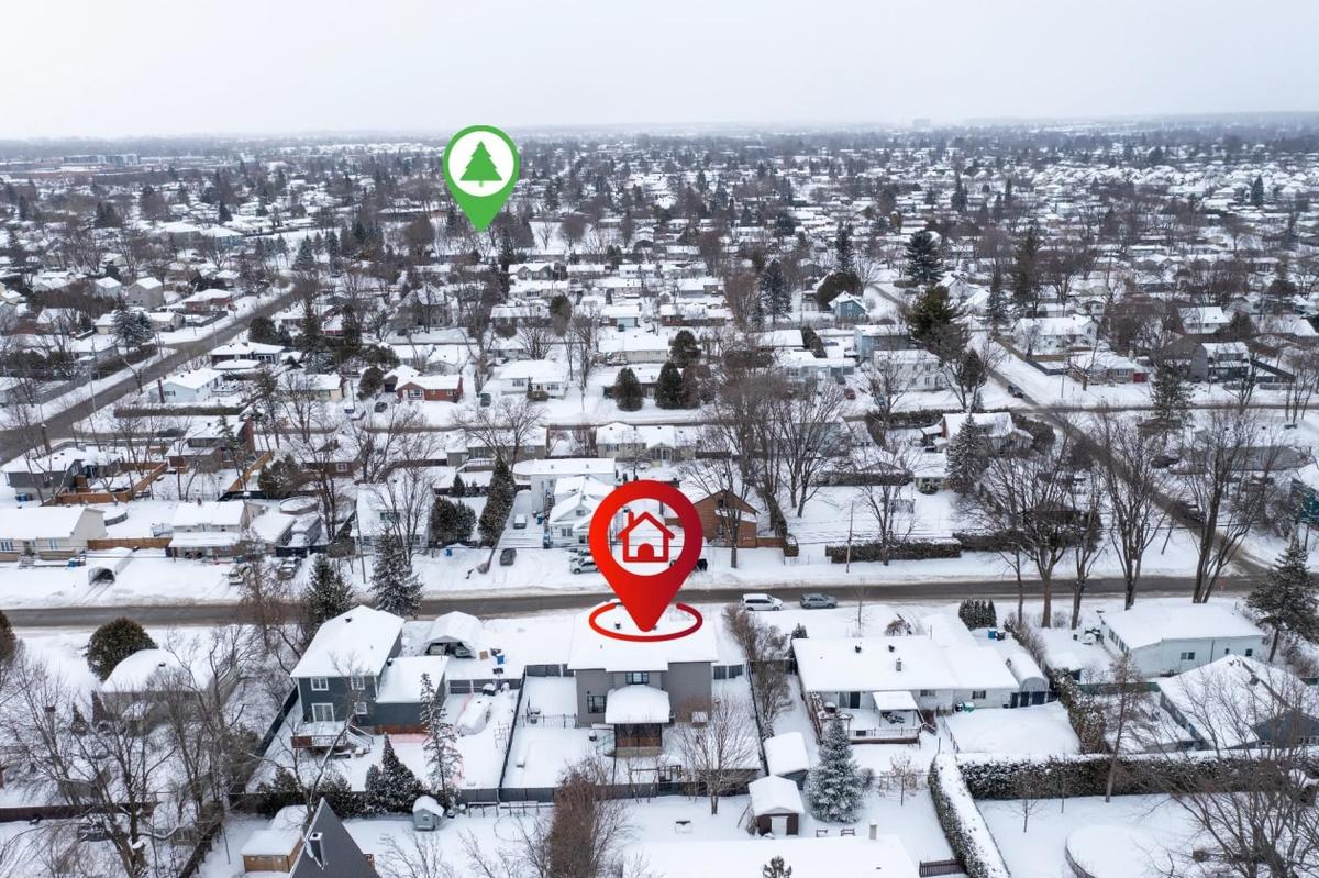 Vue aérienne avec environnement verdoyant
