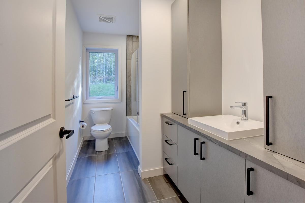 Salle de bain contemporaine