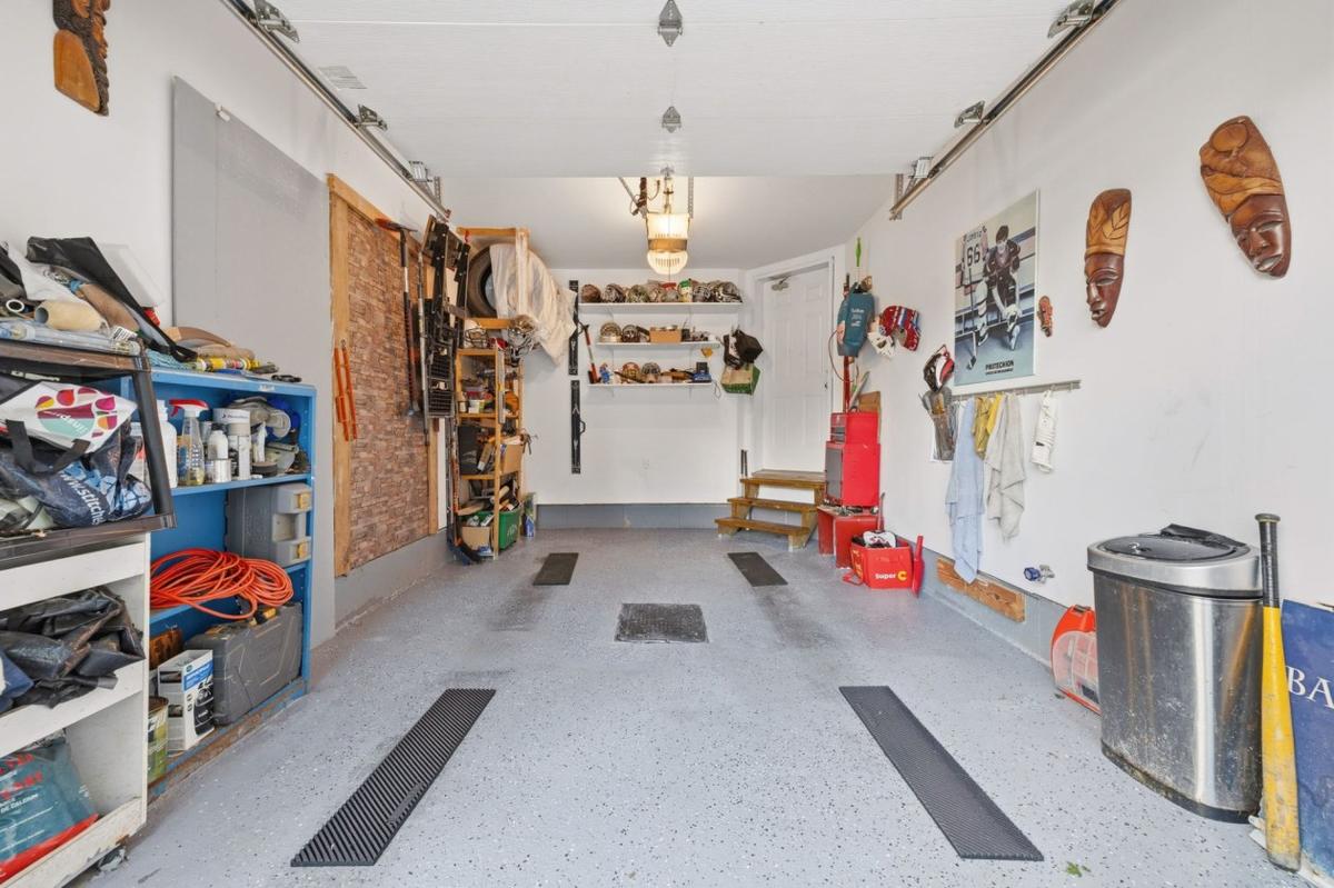 Garage attaché