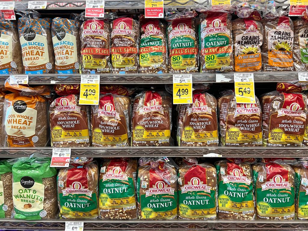 Sacs de pain au supermarché
