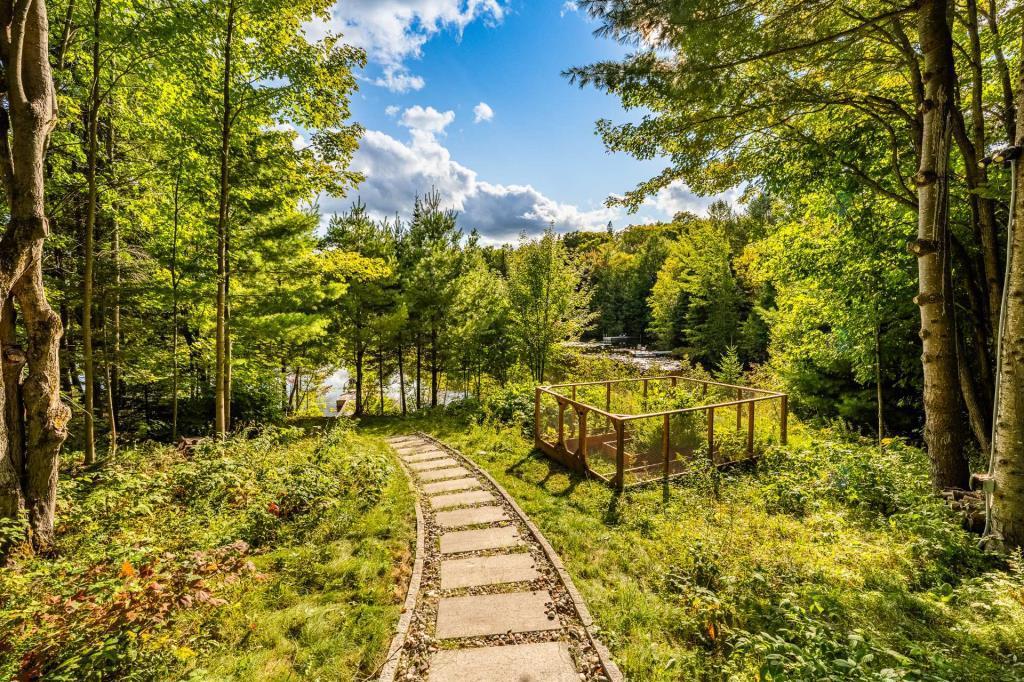 Sainte-Anne-des-Lacs
