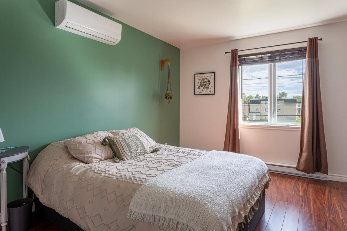 Chambre principale avec walk-in