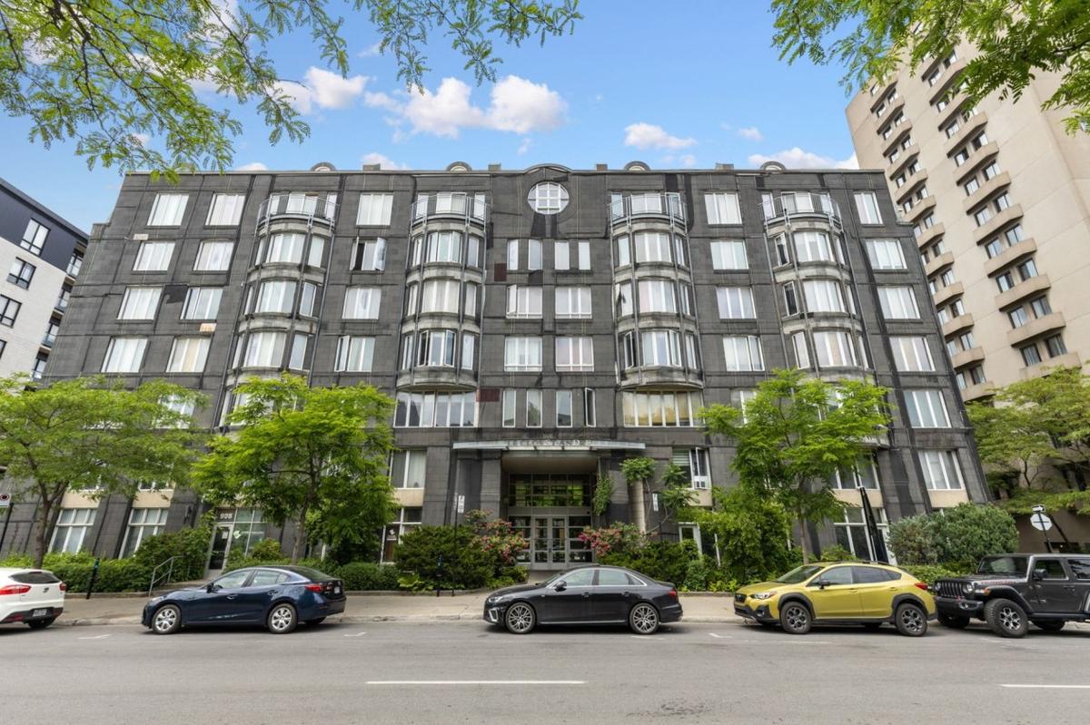Façade de l'immeuble sur le boulevard René-Lévesque Est