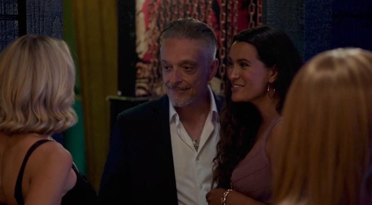 Mollie Fillion et Romano Orzari dans Antigang