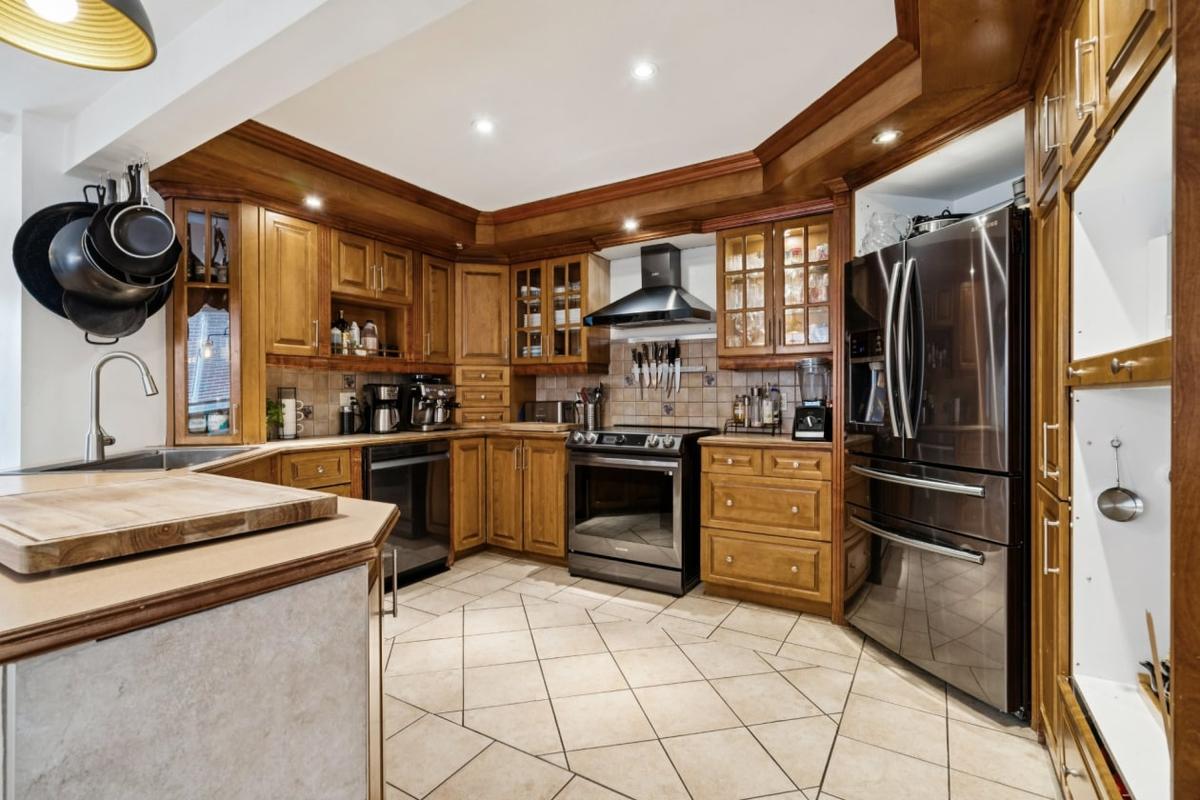 Espace cuisine et coin repas