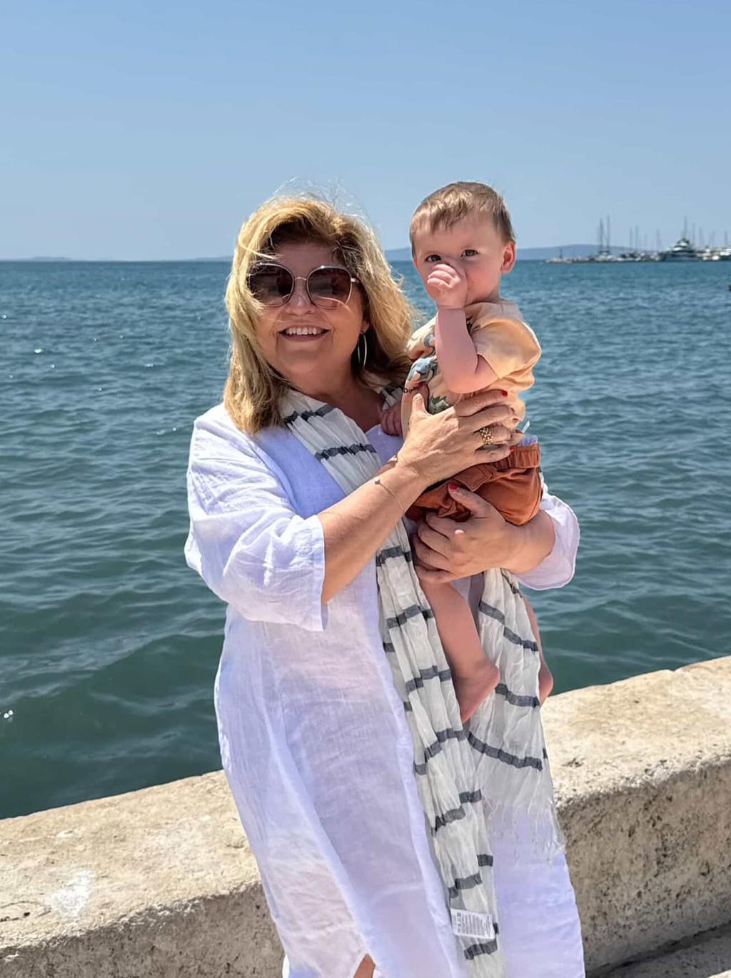 Marie-Claude Barrette avec son petit-fils