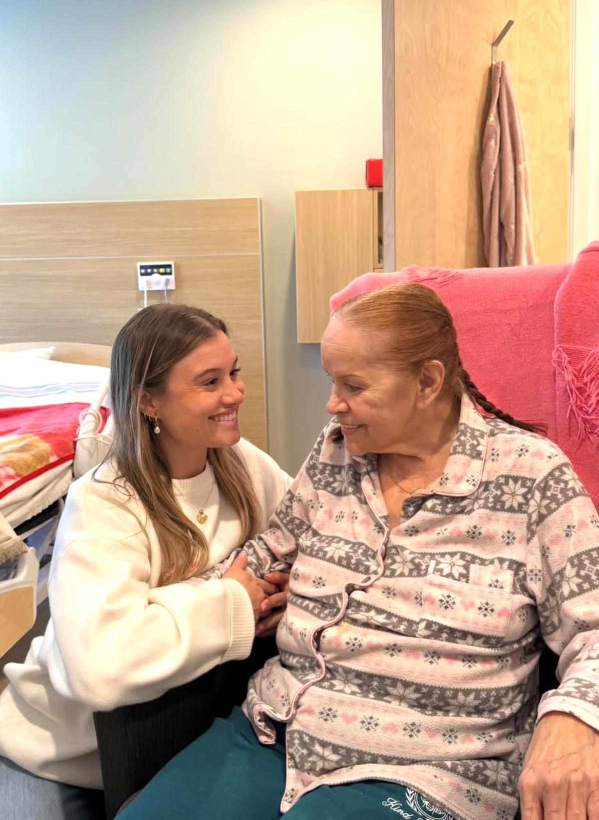 Claudie Mercier et sa grand-mère