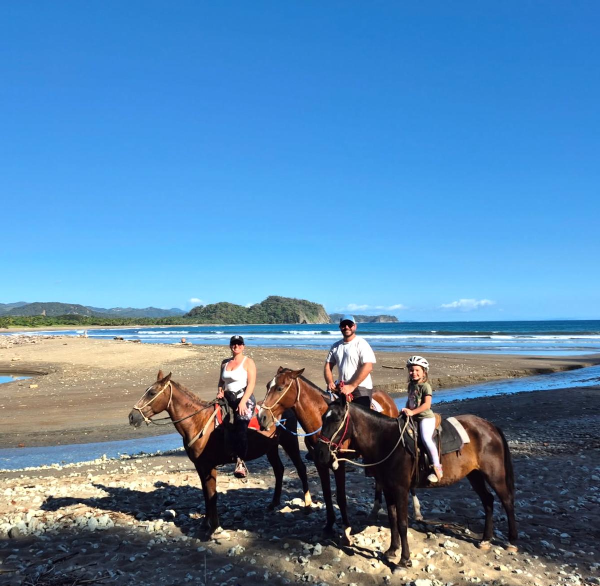 Mirianne Brulé avec sa fille et son père