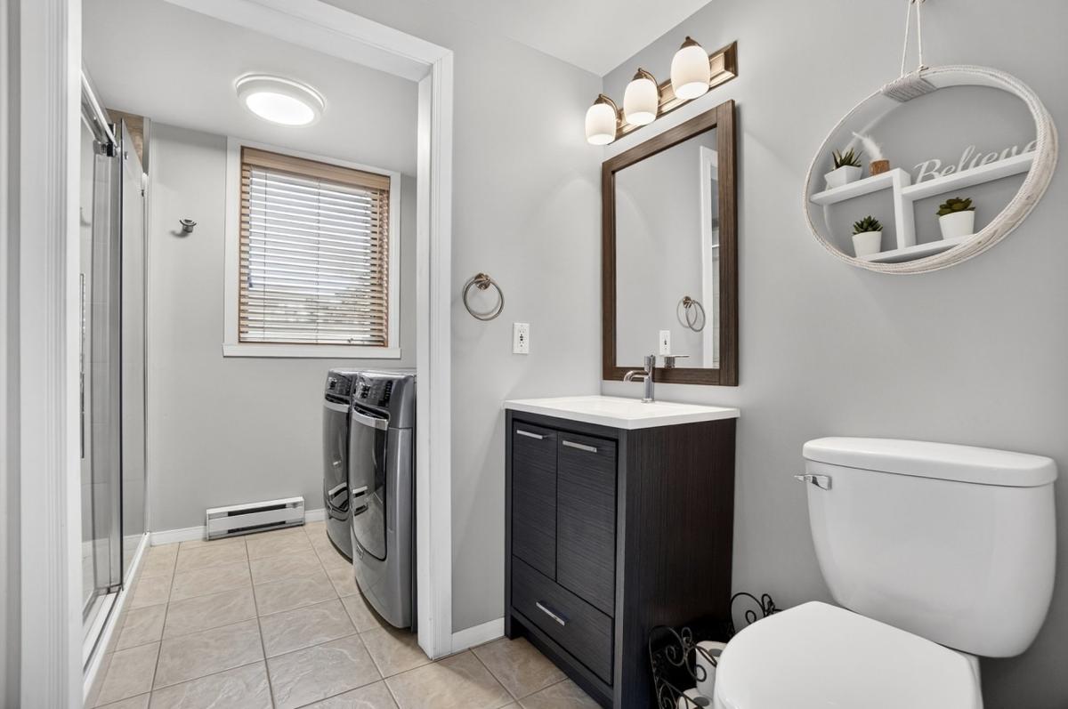 Détail d'une autre salle de bains