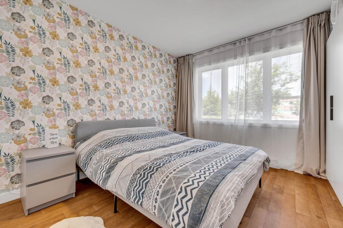 Chambre principale lumineuse