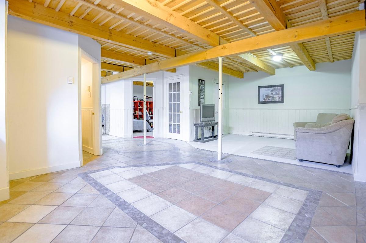 Salle familiale au sous-sol
