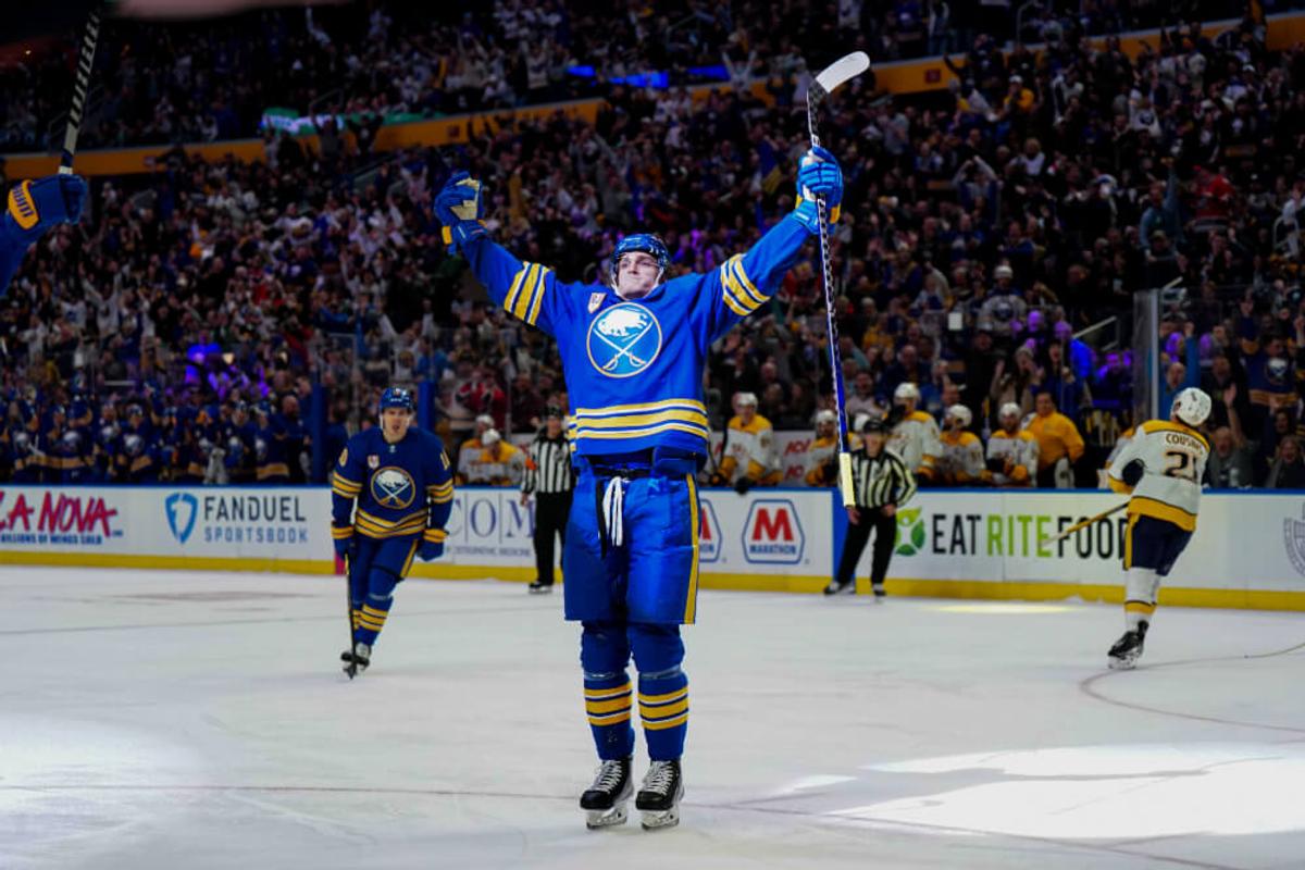 Tage Thompson