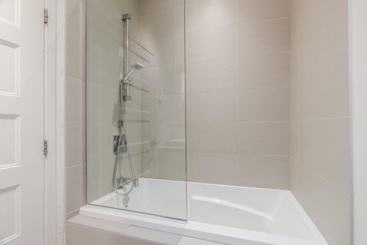 Salle de bain au sous-sol