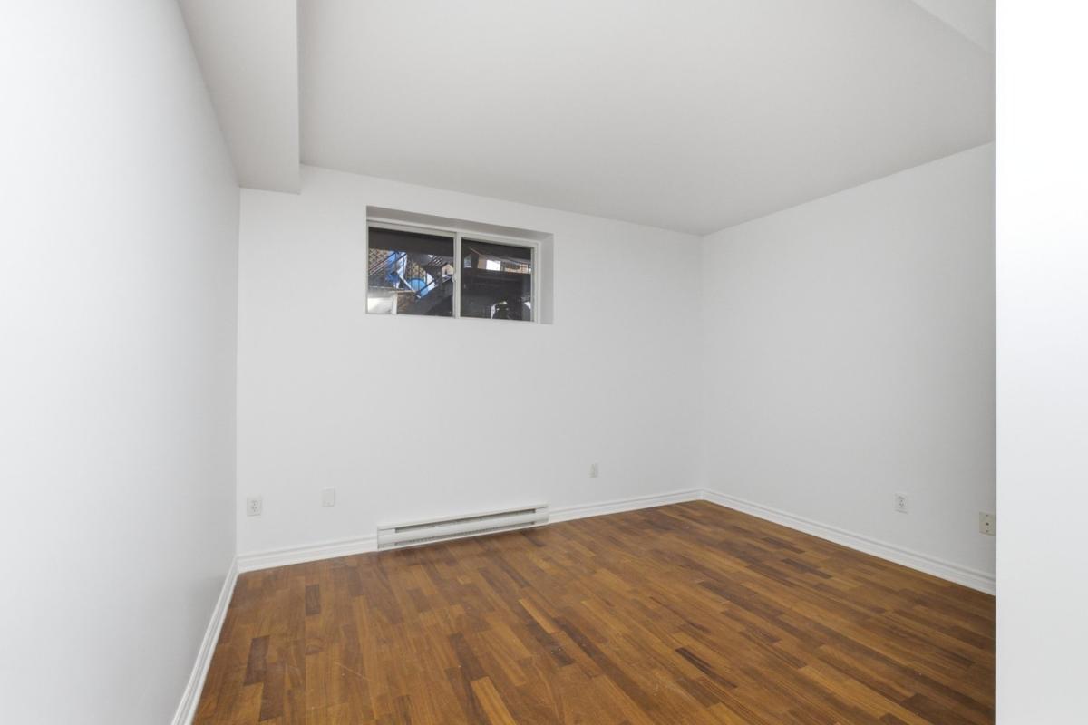 Autre vue de la chambre principale