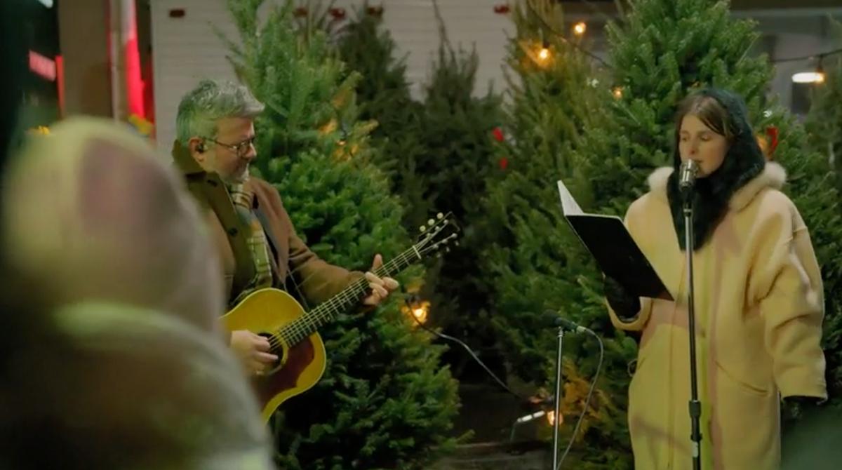  Klô Pelgag surprend les fans d'En direct de l'Univers