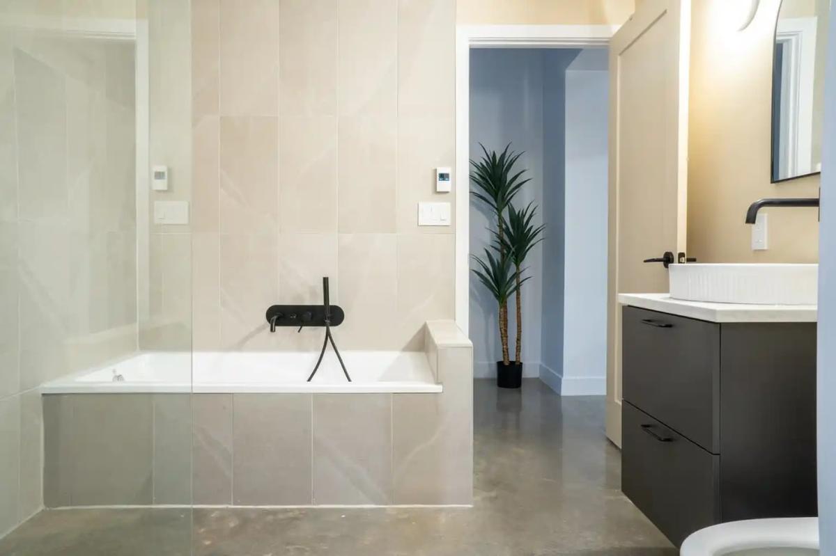 Seconde salle de bain complète