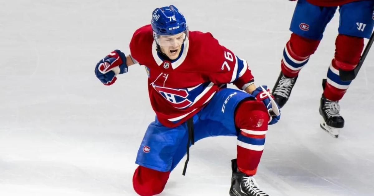 Zachary Bolduc célèbre but