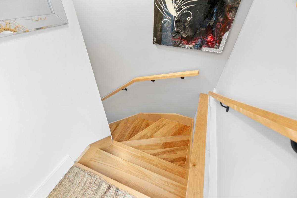 L'escalier vers le rez-de-jardin