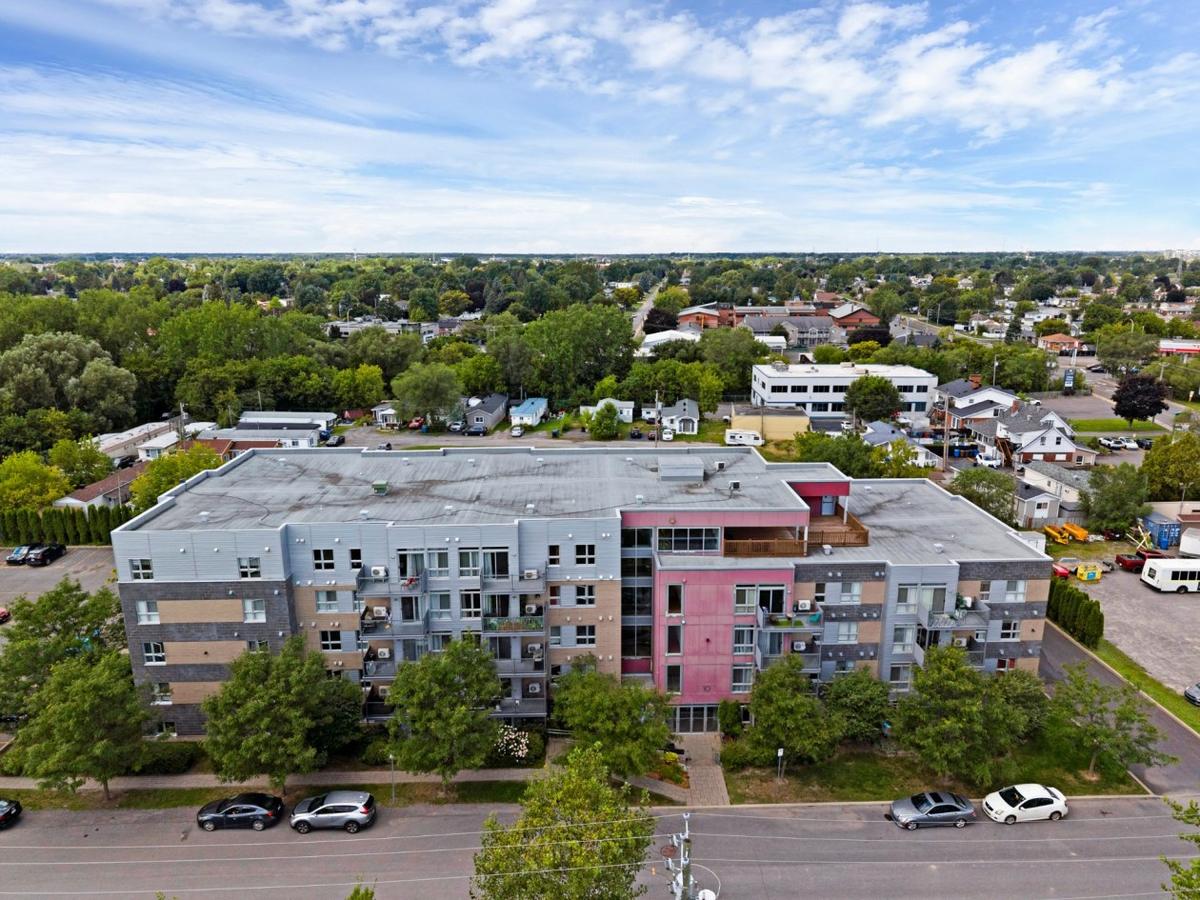 Façade de l'immeuble dans le quartier Cité de la Gare