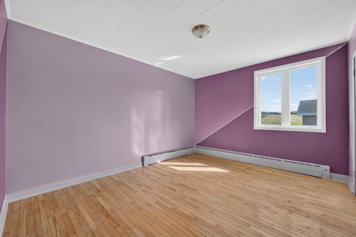 Chambre avec rangement
