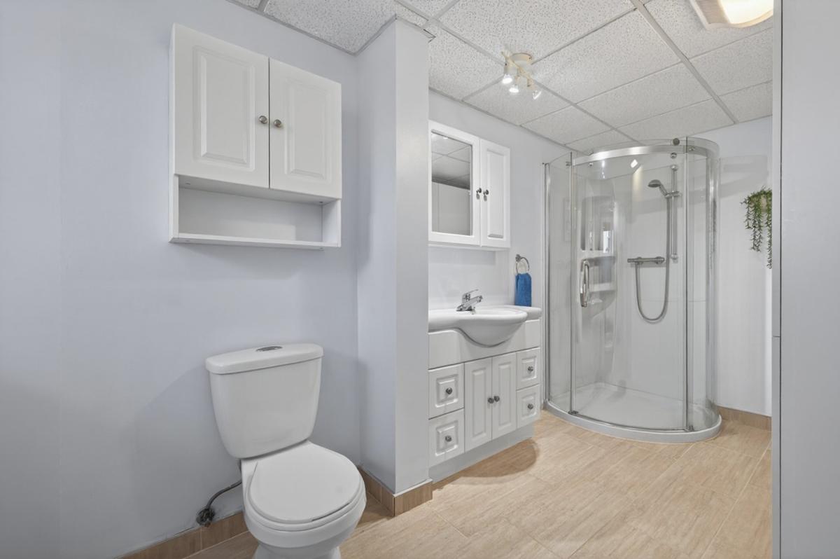 Finitions de la salle de bain