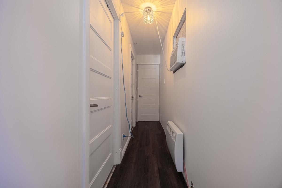 Le corridor menant aux chambres