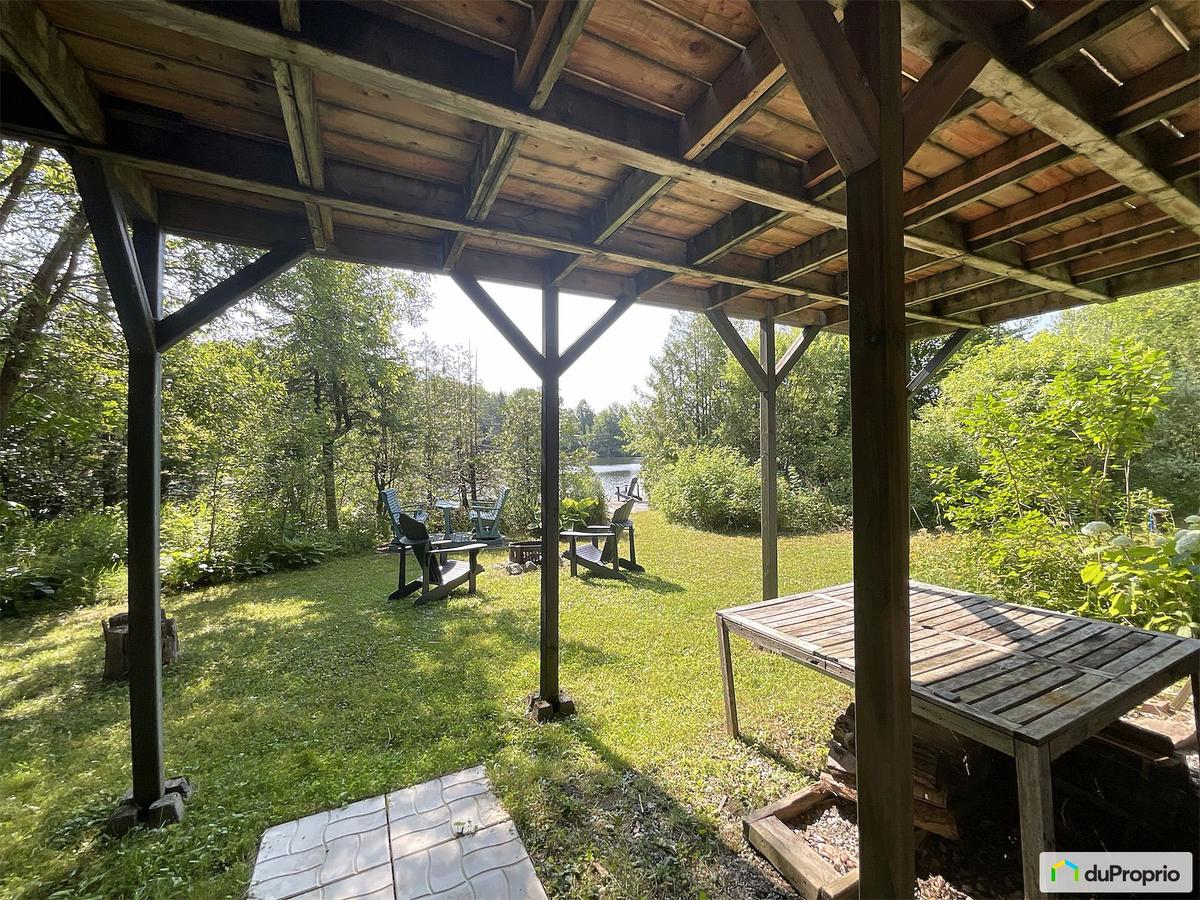 Guillaume Cyr vend son chalet à Austin